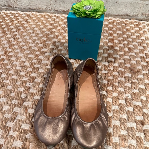 Tieks ballet flats. - Picture 1 of 4